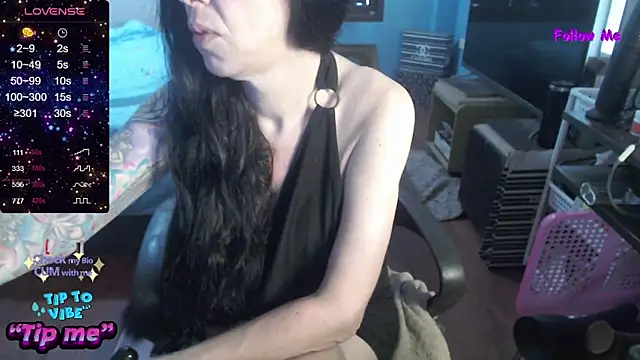VenusX online show from June 10, 2026, 4:57 am