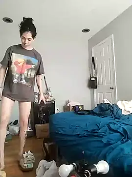 LiverandBrat77 online show from February 10, 2025, 8:00 pm