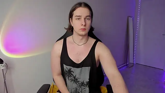 Vincent Strong online show from March 17, 2025, 10:06 am