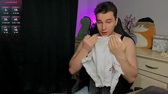 Vincent Strong online show from December 5, 2025, 9:19 am