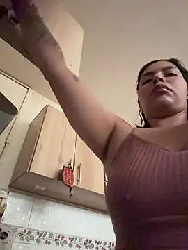 GigiiStone online show from March 4, 2026, 1:52 pm