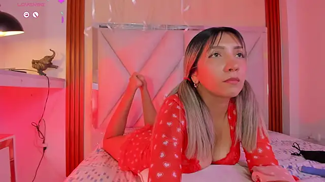 Snapshot of Happy_tits chatting on March 21, 2025, 10:39 pm Happy tits online show from March 21, 2025, 10:39 pm