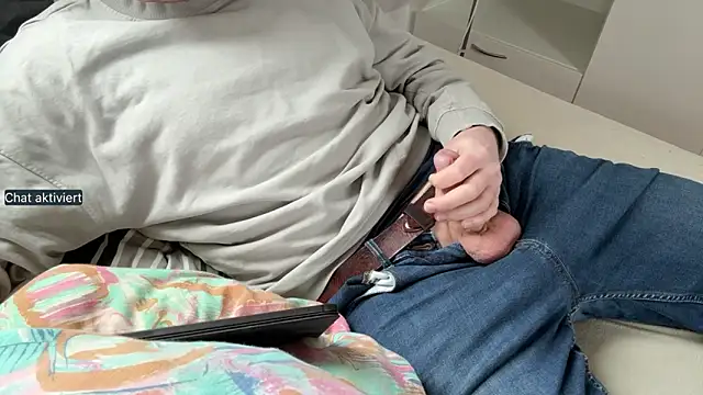 an0nym0us us3r online show from March 13, 2026, 1:05 pm