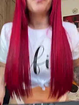 zafiro mo0n online show from March 5, 2025, 10:10 pm