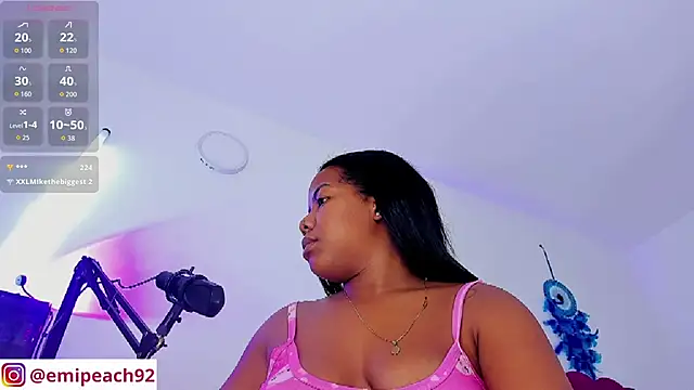 samanthaabloom online show from September 24, 2025, 11:17 am