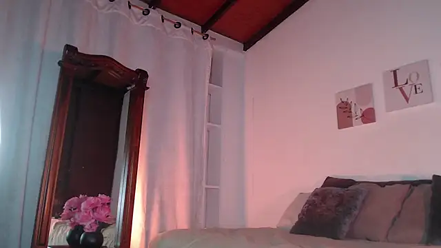 dahian s online show from November 30, 2025, 4:24 am