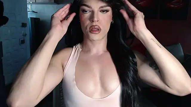 allifit01 online show from June 7, 2026, 1:16 pm