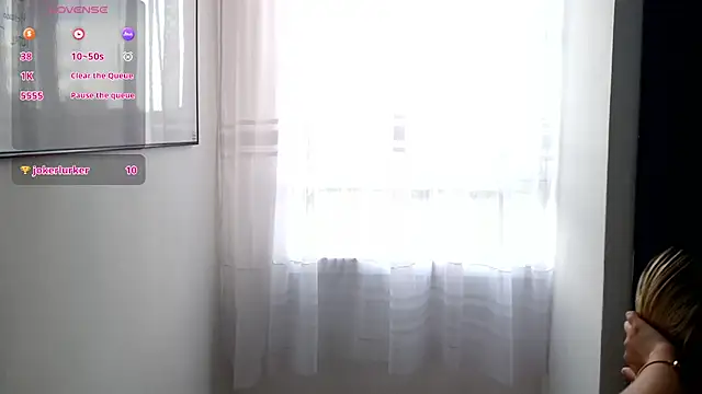 Ania jones online show from October 7, 2025, 8:21 pm