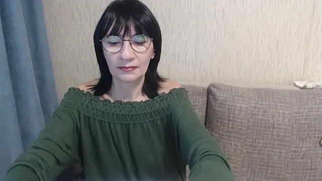 Erica95Bloom online show from October 3, 2025, 2:18 pm