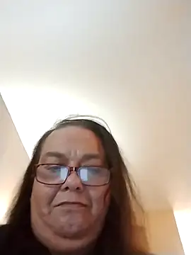 CumswallowinTiff online show from November 5, 2025, 3:09 am