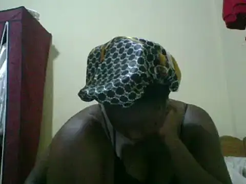 sweet-frida22 online show from February 28, 2025, 8:28 pm