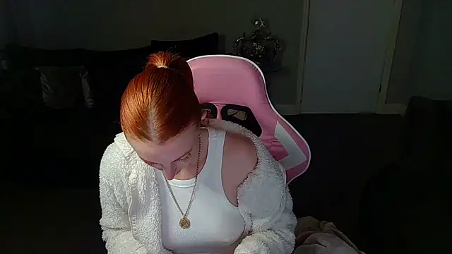 Red firesquirt online show from February 13, 2025, 3:14 pm