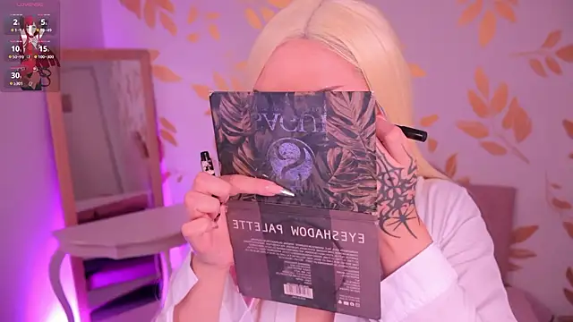 Misselektra   online show from February 2, 2026, 4:00 am