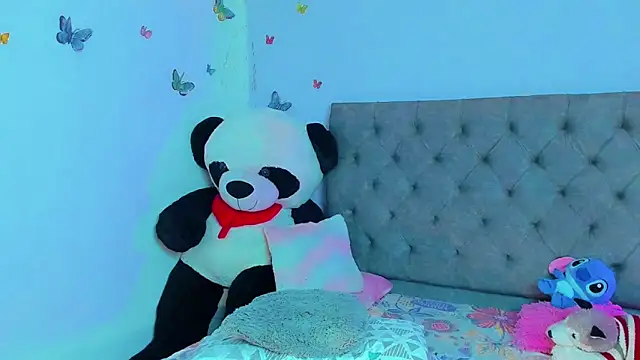 mabellfox online show from February 25, 2025, 9:58 pm