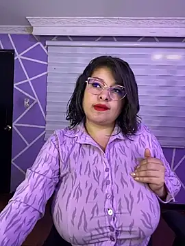 MiiaaJoness online show from June 4, 2026, 3:38 pm