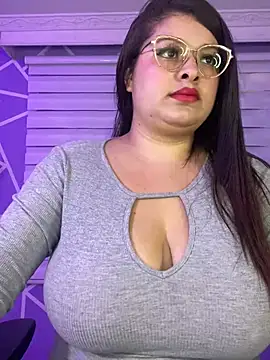 MiiaaJoness online show from March 3, 2025, 3:11 pm