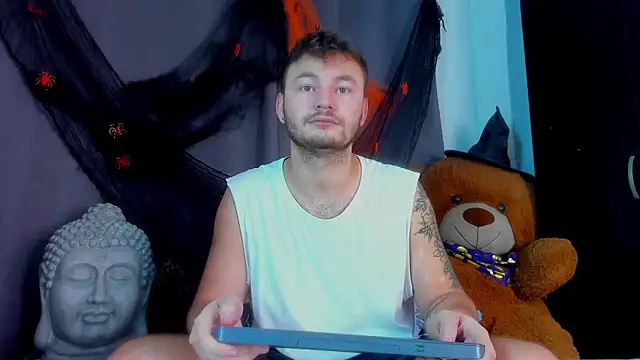 JacoLive online show from October 19, 2025, 10:34 pm