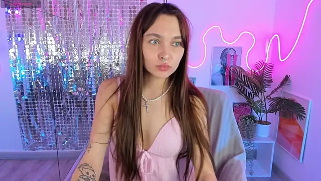 ChloeSunny online show from July 23, 2026, 2:03 pm