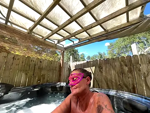 prainxxx22 online show from September 17, 2025, 6:32 pm