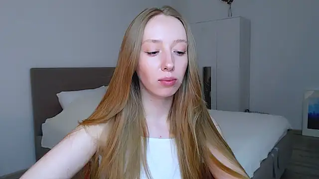 Luna insniity online show from March 2, 2025, 10:45 pm