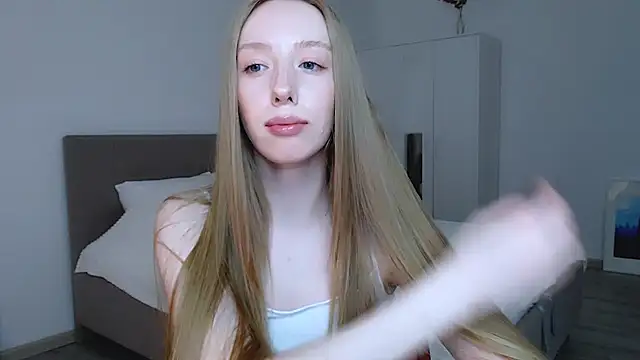 Luna insniity online show from March 3, 2025, 10:31 pm