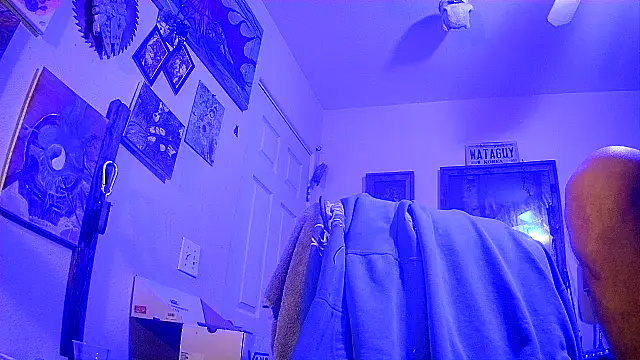 druetrue online show from November 24, 2025, 1:27 am