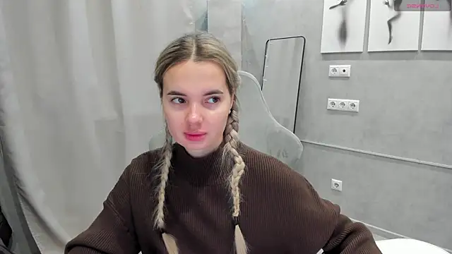 Donna Evans online show from December 23, 2025, 12:00 am