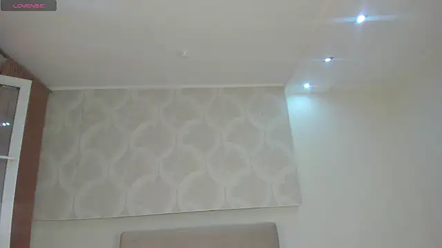 Donna Evans online show from June 17, 2026, 11:58 pm