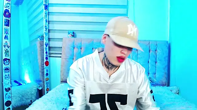  justinmoon2 online show from June 7, 2026, 5:01 am