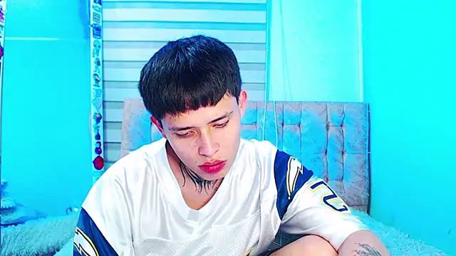  justinmoon2 online show from June 21, 2026, 4:18 am