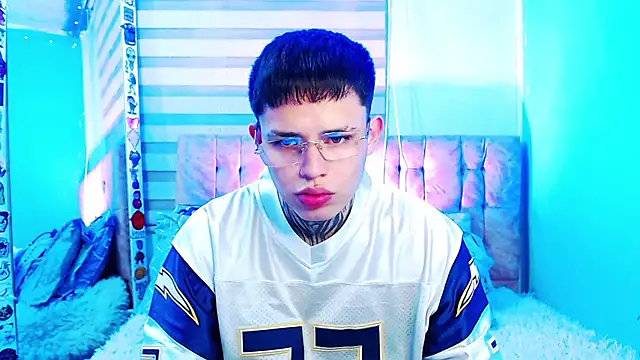  justinmoon2 online show from May 8, 2026, 7:39 pm