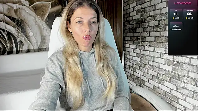 Eva Melow online show from September 27, 2025, 3:07 pm