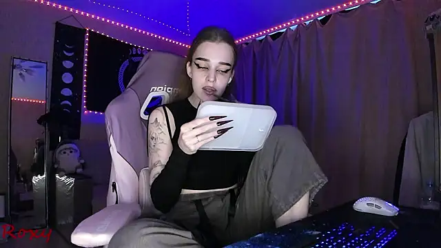 wet dream  online show from February 9, 2026, 8:12 am