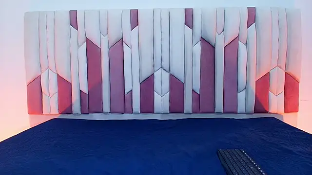 lucyy gray online show from September 17, 2025, 3:08 am