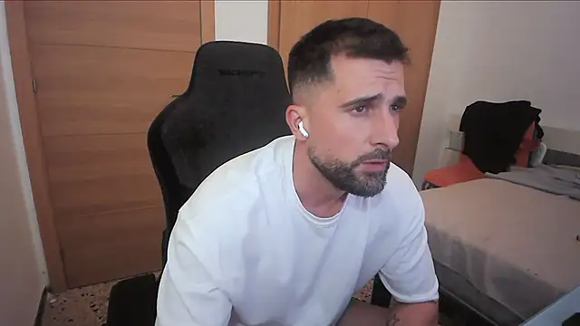 alex877x online show from October 11, 2025, 8:43 pm