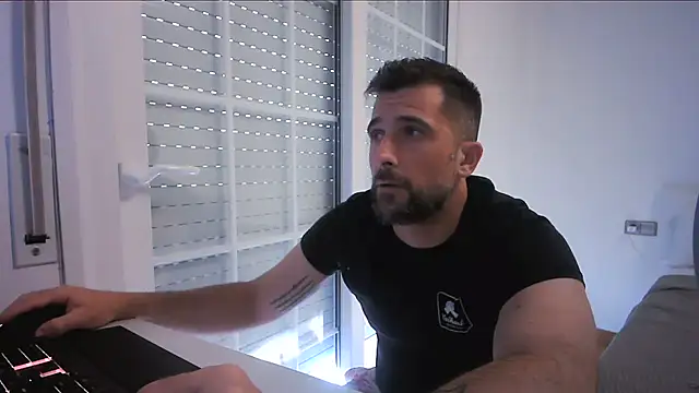 alex877x online show from June 23, 2026, 5:44 pm