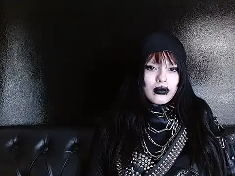 XXIOUX online show from November 25, 2025, 1:55 pm