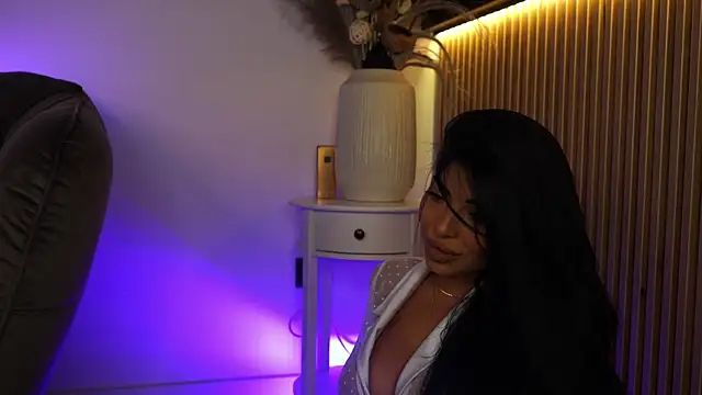 KimyBroox online show from September 12, 2025, 6:29 pm