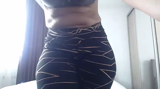 naughtymilfT online show from March 9, 2025, 10:08 am