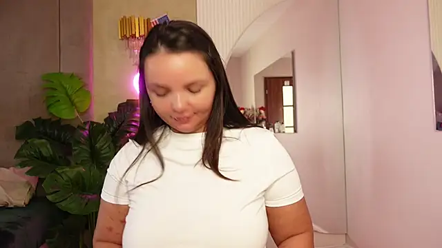 Snapshot of CelesteBailey chatting on March 15, 2026, 7:48 am CelesteBailey online show from March 15, 2026, 7:48 am