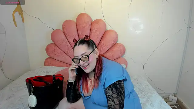 Snapshot of NiickyJones chatting on March 6, 2026, 5:35 am NiickyJones online show from March 6, 2026, 5:35 am