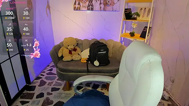 NiickyJones online show from October 31, 2025, 9:54 pm