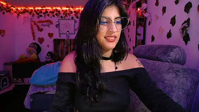 azahar  ziiz online show from March 7, 2025, 1:31 am