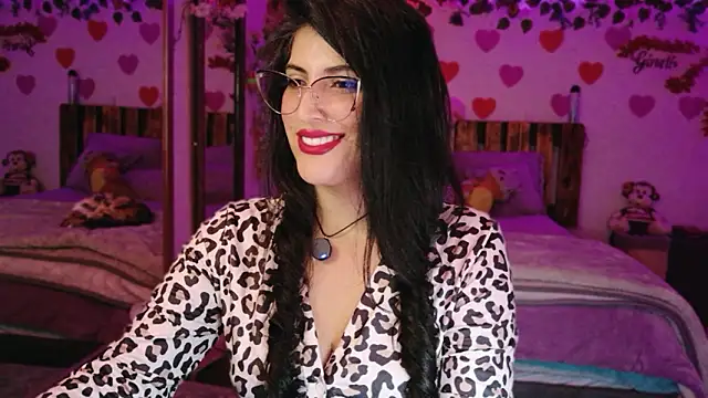 Snapshot of azahar__ziiz chatting on February 26, 2026, 1:05 am azahar ziiz online show from February 26, 2026, 1:05 am