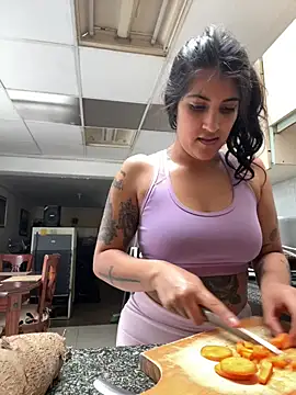 Snapshot of azahar__ziiz chatting on March 2, 2026, 5:31 pm azahar ziiz online show from March 2, 2026, 5:31 pm