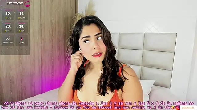 Goddess mia2 online show from October 20, 2025, 10:54 pm