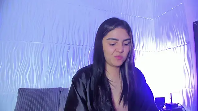 Abby  colins online show from November 14, 2025, 12:47 am