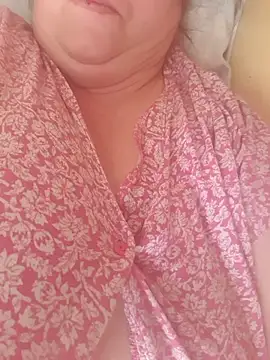 Snapshot of Nataliesbestjuggs chatting on March 7, 2026, 7:48 am Nataliesbestjuggs online show from March 7, 2026, 7:48 am