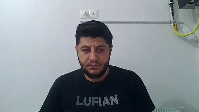 erkekkkadam online show from February 25, 2025, 2:36 am