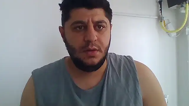 erkekkkadam online show from September 20, 2025, 7:24 am